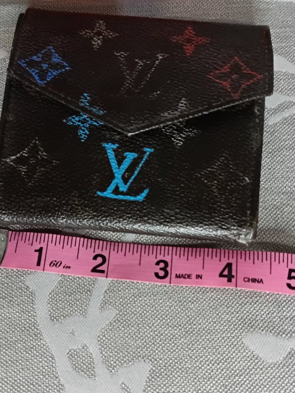 "Faded Glory" Custom Hand-Painted Authentic Vintage LV Elise Compact Wallet - Picture 11 of 12